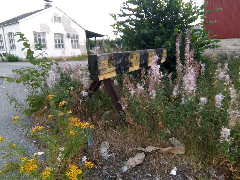 Puskin pusikossa
Avainsanat: rautatiearkeologia