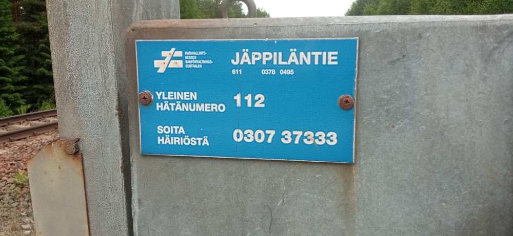 Jäppiläntien puolipuomilaitos
Avainsanat: infra_tasoristeys