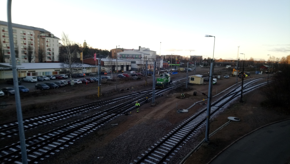 Kotkan aseman vaihteistoa 22.11.2018
Avainsanat: op_VR;jt_Vaihtotyö;jyv_Dr14;päivystäjä_Kotka