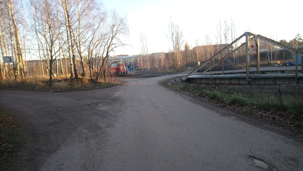 Kotkan varikkoa 22.11.2018
Kääntöpöytä sekä varikolla seisoskellut Dv12.
Avainsanat: op_VR;jyv_Dv12;infra_kääntöpöytä